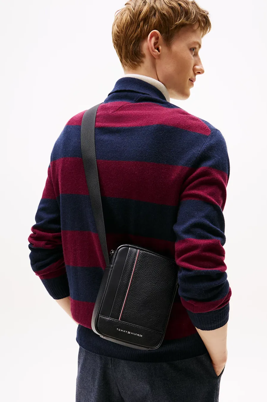 Ανδρική TH Central Τσάντα Χιαστί Μαύρη Tommy Hilfiger AM0AM13632-BDS