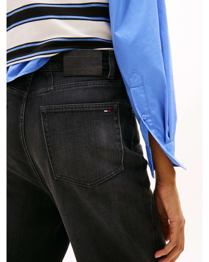 Γυναικείο Mom Τζιν Μαύρο Tommy Jeans DW0DW22442-1BZ