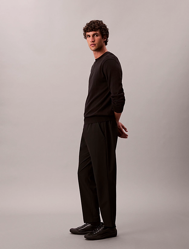 Men's Black Classic Tech Elastic Jogger Pant Calvin Klein LV04LD615G-UB1