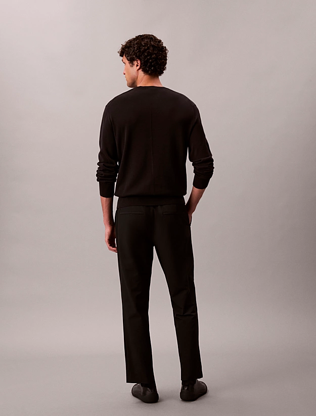 Men's Black Classic Tech Elastic Jogger Pant Calvin Klein LV04LD615G-UB1