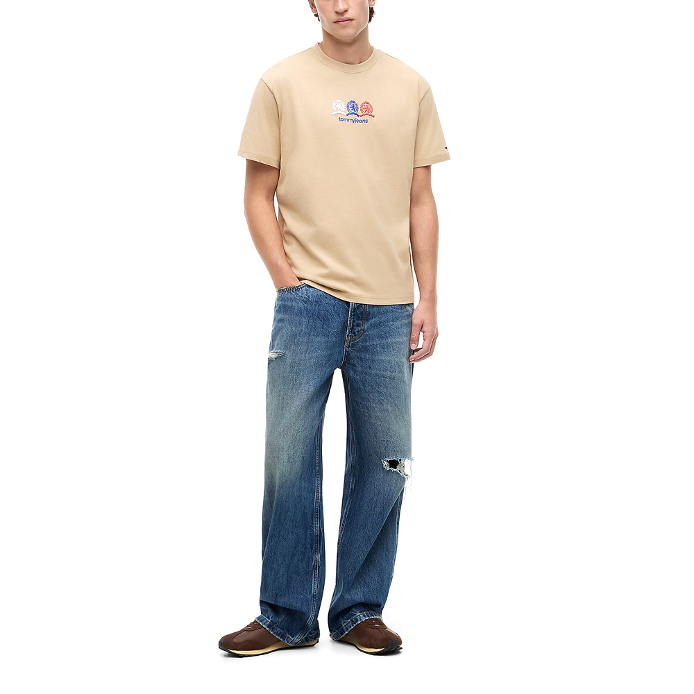 Men's Beige Tjm Rlx Crest Repeat Ss Tee Tommy Jeans DM0DM23172-AB9