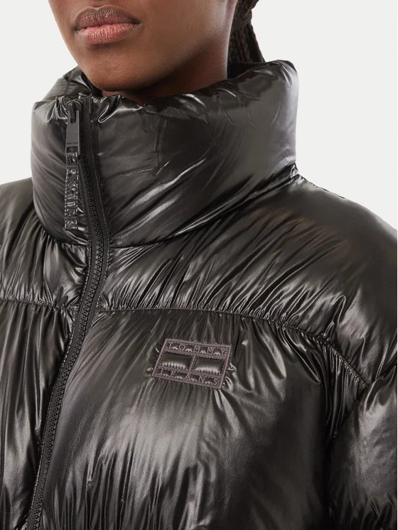 Γυναικείο Μπουφάν Μαύρο Tommy Jeans DW0DW23423-BDS