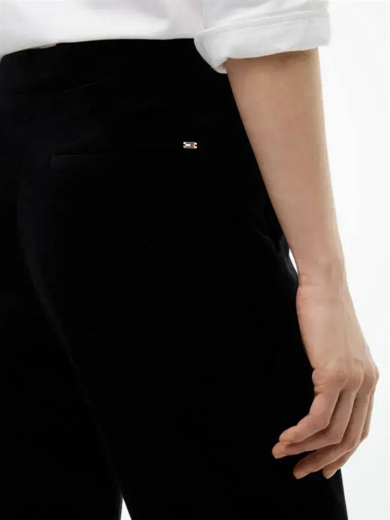 Γυναικείο Slim Βελουτέ Παντελόνι Μαύρο Tommy Hilfiger WW0WW52201-BDS