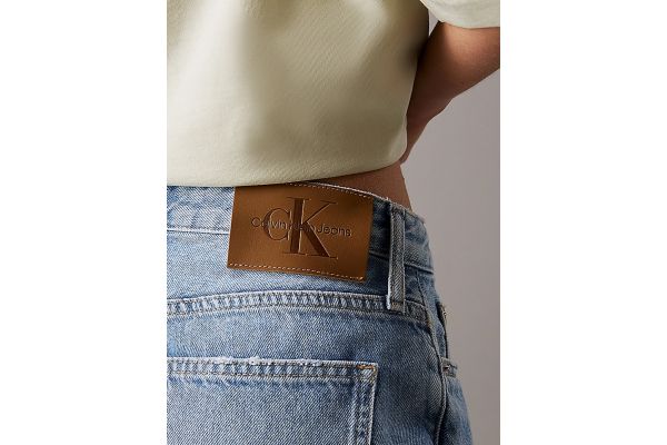 Γυναικείο 90s Τζιν Σορτς Γαλάζιο Calvin Klein J20J225152-1AA