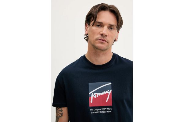 Men's Navy Blue Tjm Reg Rwb DNA Tee Tommy Jeans DM0DM21940-C1G