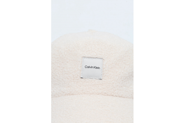 Women's Beige Boucle W Patch Cap Calvin Klein LV04F5026G-QY1 Women's Beige Boucle W Patch Cap Calvin Klein LV04F5026G-QY1