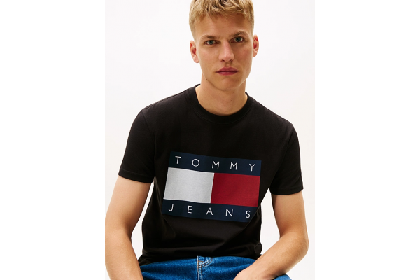Men's Black Tjm Reg Big Flag Ss Tee Ext Tommy Jeans DM0DM22645-BDS