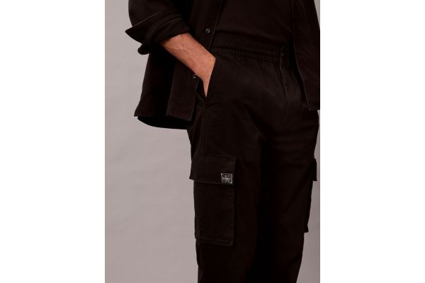 Ανδρικό Skinny Cargo Παντελόνι Μαύρο Calvin Klein LV04RD608G-UB1