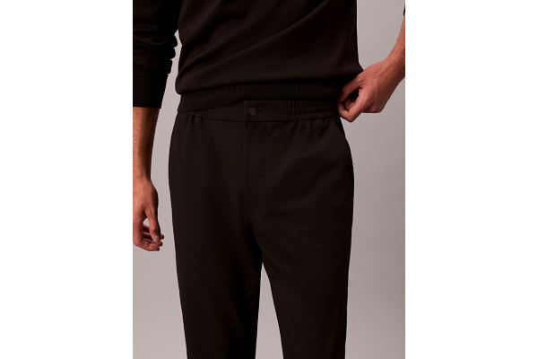 Men's Black Classic Tech Elastic Jogger Pant Calvin Klein LV04LD615G-UB1