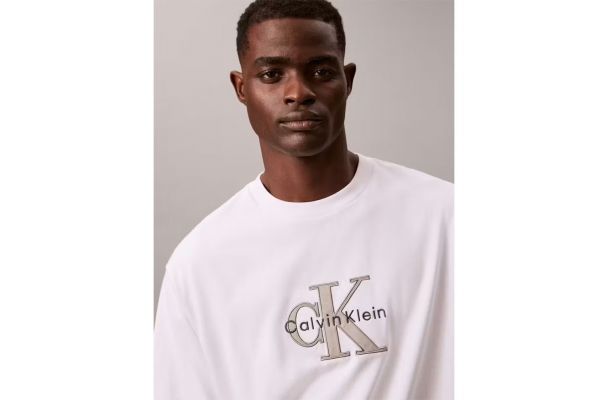 Men's White Ss 16s Tricolor Monologo Graphic T-shirt Calvin Klein LV04RE815G-YAF