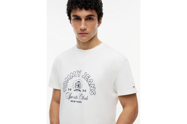 Men's White Tjm Reg Crest Club Ss Tee Tommy Jeans DM0DM23175-YBL