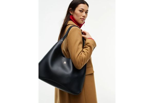 Γυναικεία Everyday Hobo Τσάντα Μαύρη Tommy Hilfiger AW0AW19187-BDS