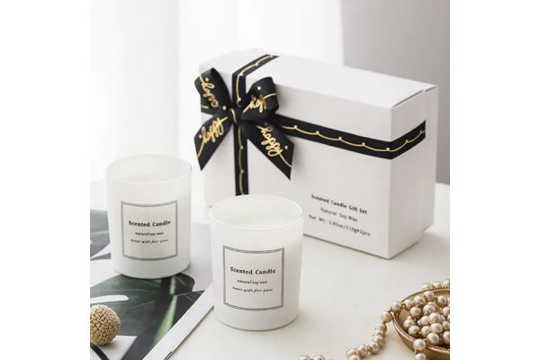 Gift Box 2 Candles Soy Wax 110gr Each with Scent Sandalwood & Pine