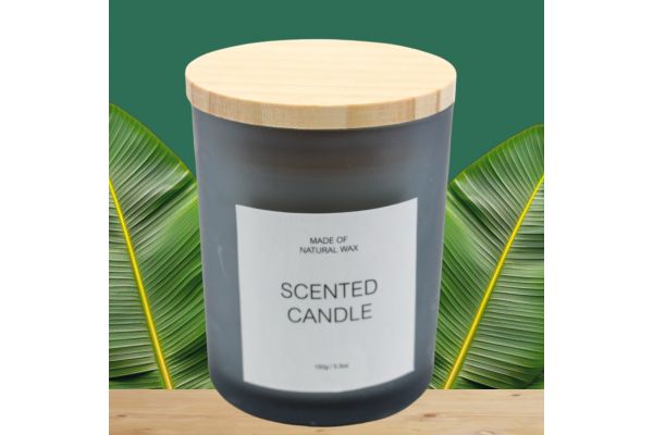 7x8,5cm Scented Soy Wax Candle With Wooden Lid and Scent Sandalwood