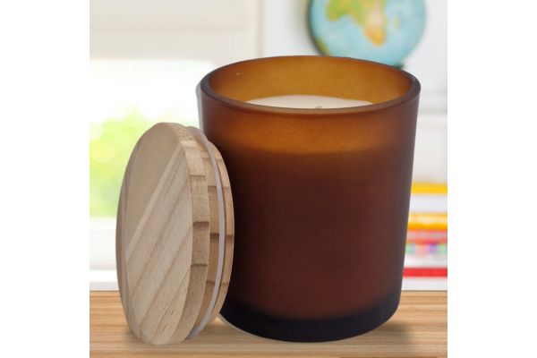 8x9cm Scented Soy Wax Candle With Wooden Lid and Scent Sandalwood & Orange